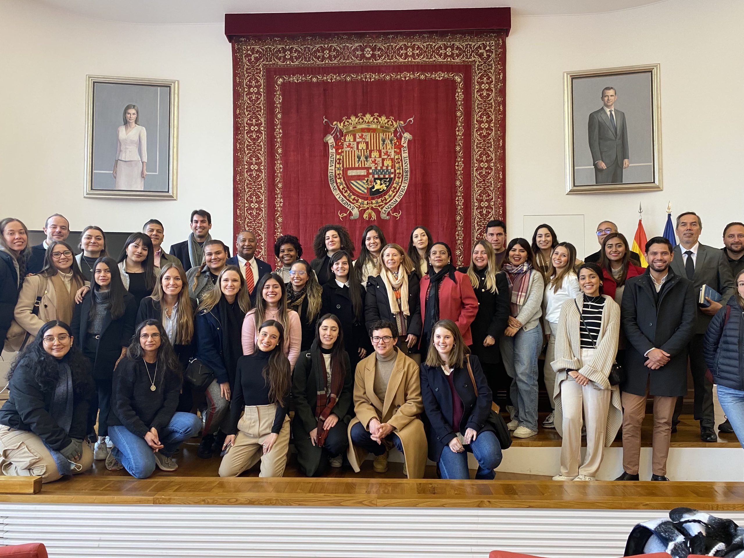 Visita del Máster a la Escuela Diplomática